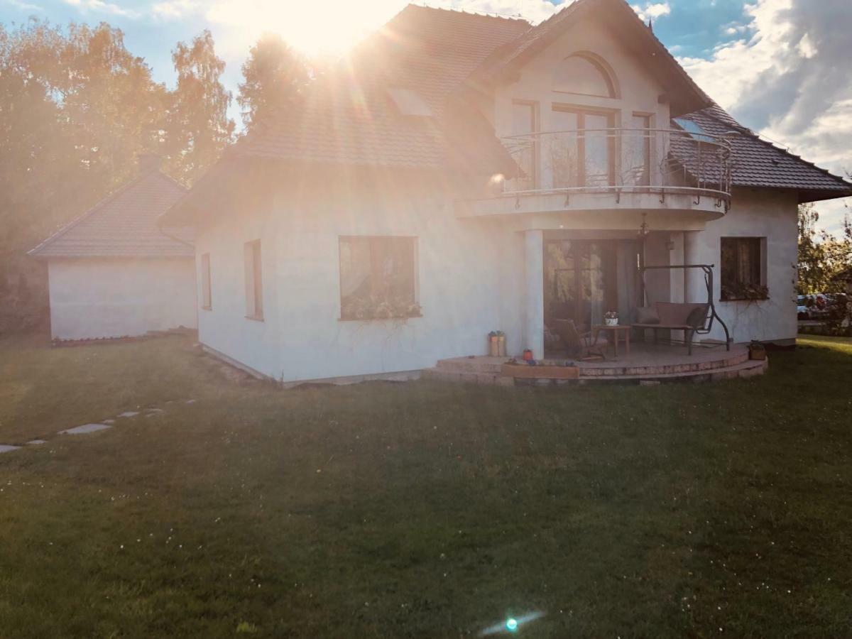 Nibylandia Dom Pod Lasem Nowa Wies Grodziska エクステリア 写真